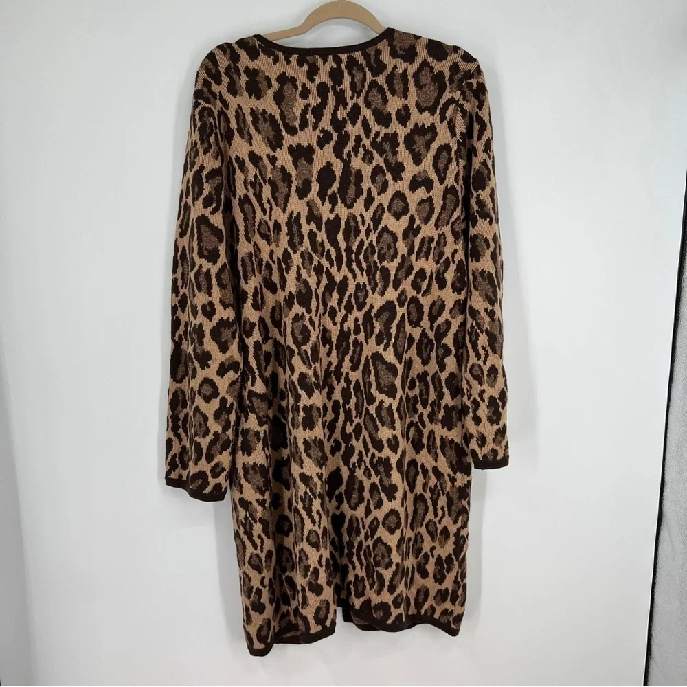 Joan Vass Leopard Animal Print Long Sleeves Single Button Roundneck Cardigan - Picture 6 of 10